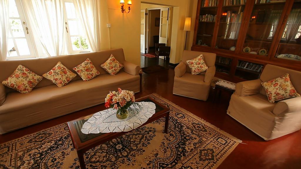 Senani Colonial Holiday Bungalow Nuwara Eliya Værelse billede